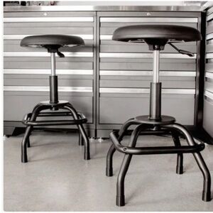 Koda  Ultra Cushioned Pneumatic Shop Stool